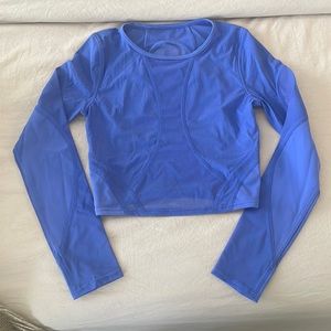 LuluLemon top